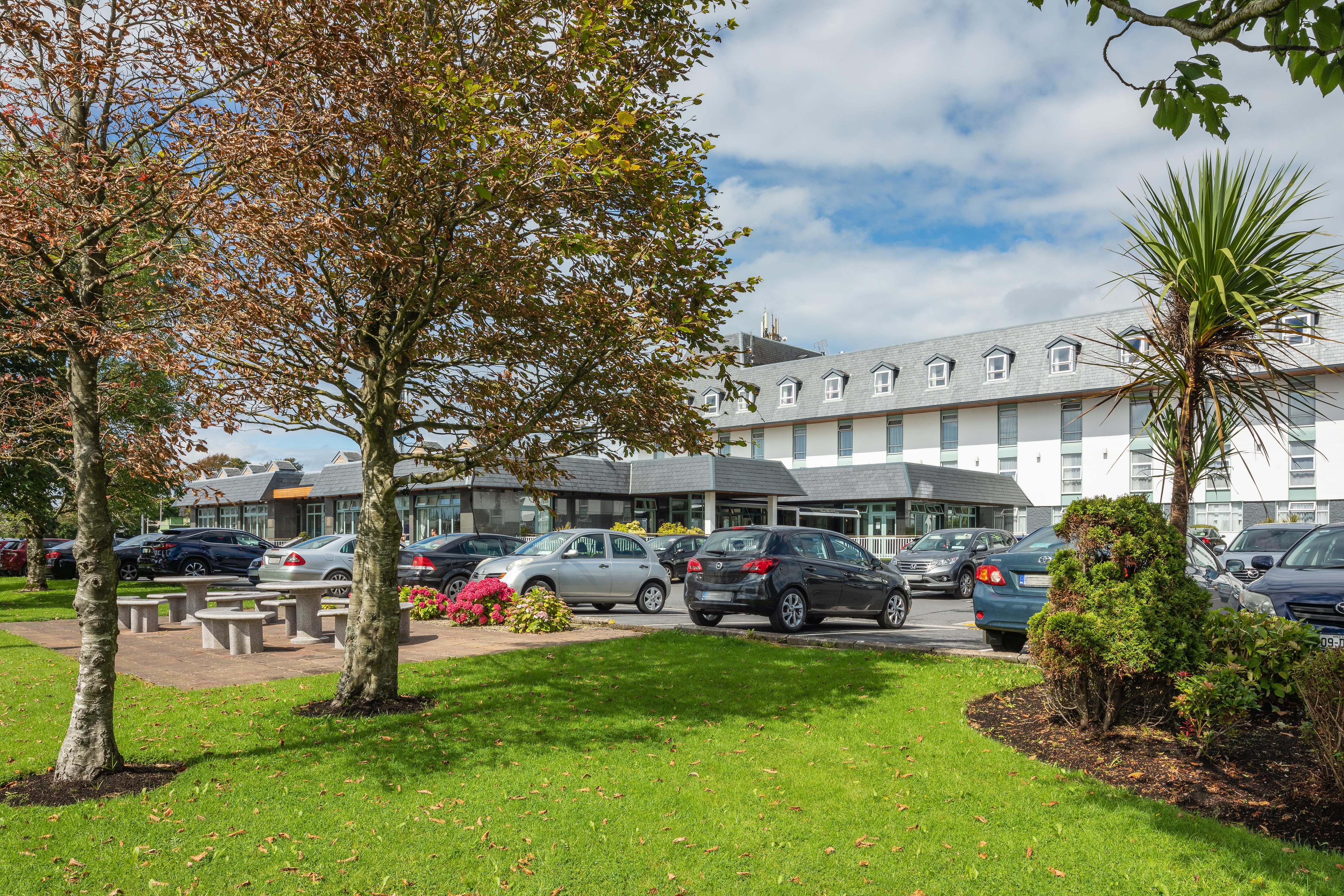 Flannery'S Hotel Galway Exterior photo